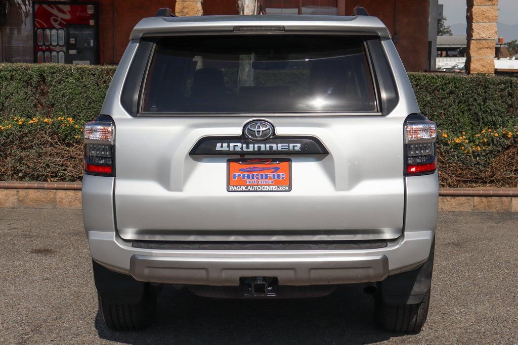 Used 2022 Toyota 4Runner TRD Off-Road Premium AWD/4WD image 7