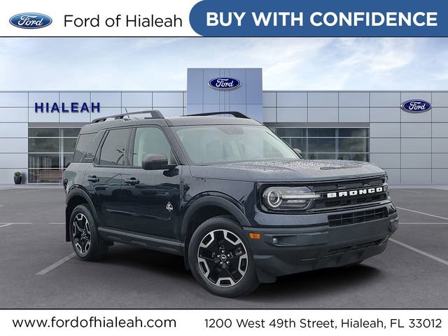Used 2022 Ford Bronco Sport Outer Banks w/ Tech Package image 1