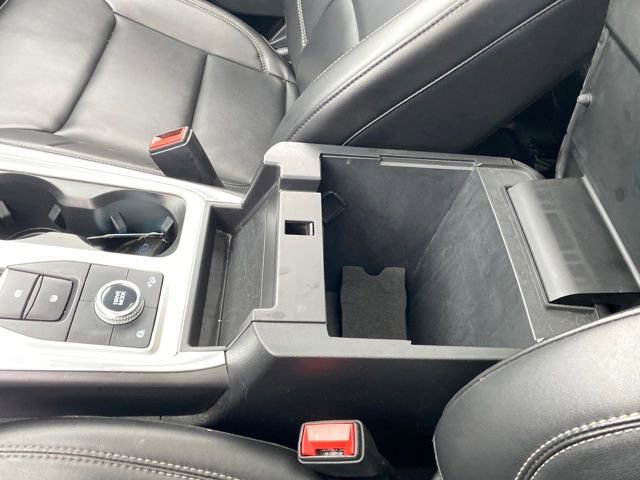 Used 2023 Ford Explorer XLT image 14