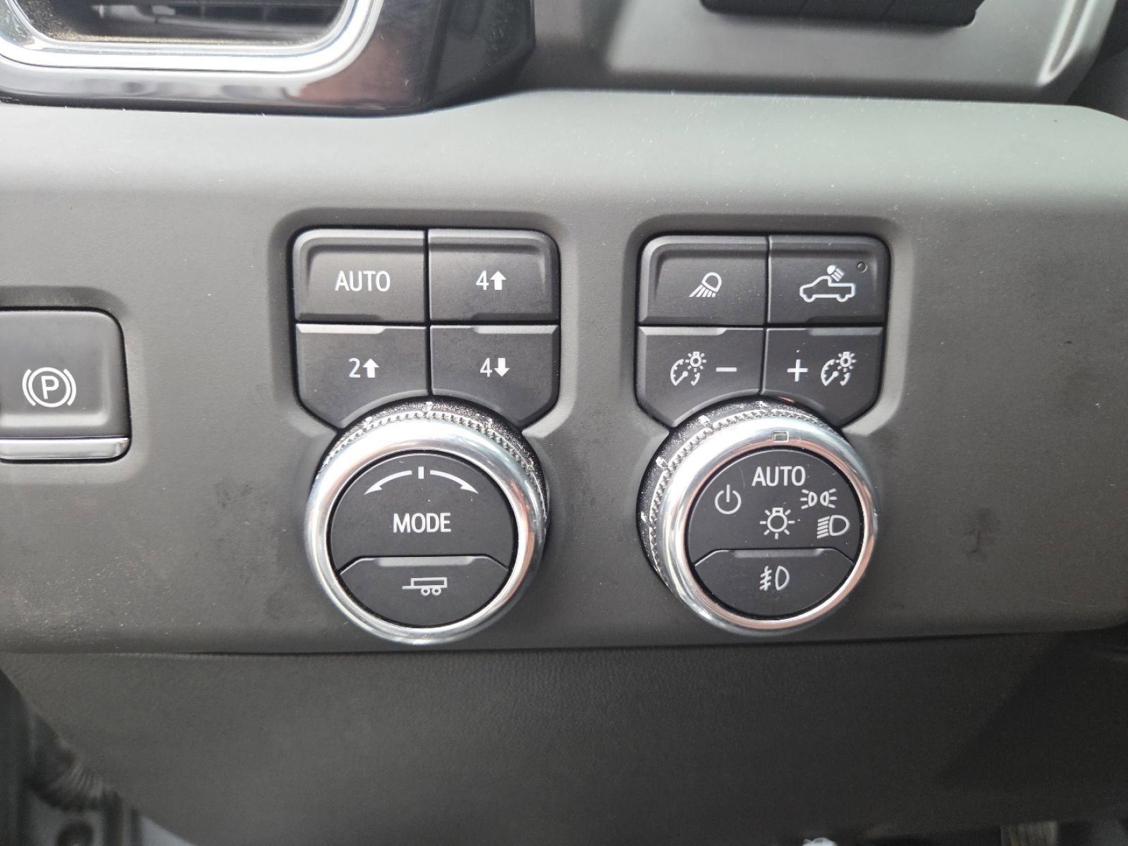 Used 2025 GMC Sierra 1500 Denali Ultimate image 8