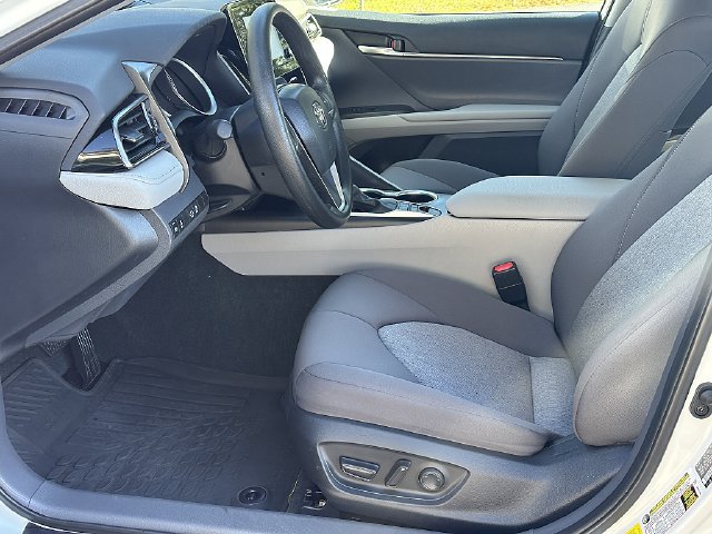 Used 2024 Toyota Camry LE FWD image 18