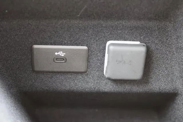 Used 2024 Cadillac Lyriq Luxury w/ Nappa Leather Package image 23