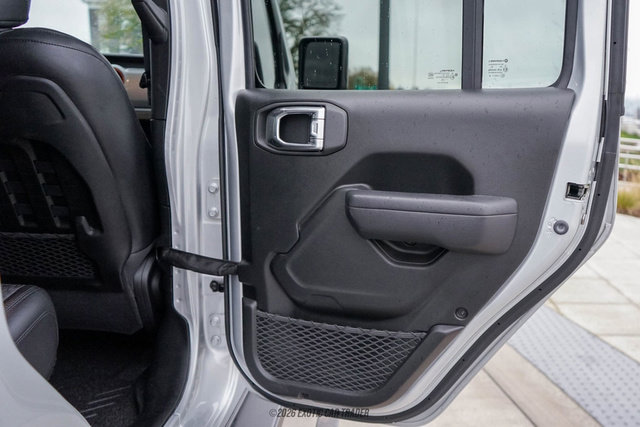 Used 2022 Jeep Gladiator Mojave w/ LED Lighting Group image 59