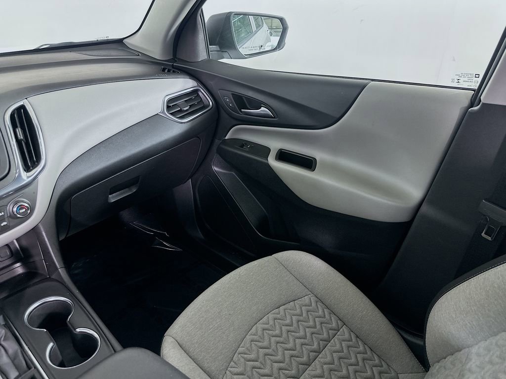 Used 2023 Chevrolet Equinox LS w/ Driver Confidence II Package FWD image 19