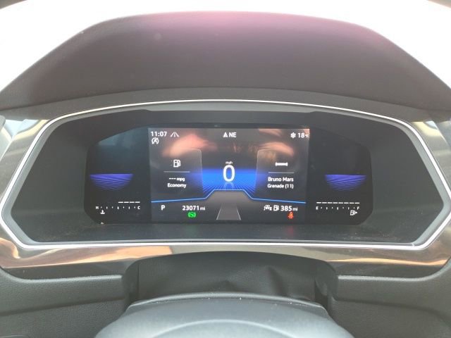 Used 2022 Volkswagen Tiguan SE image 13