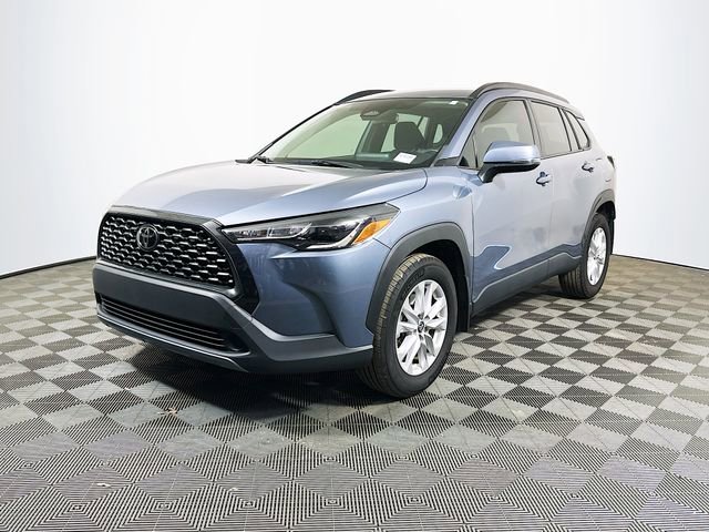 Certified 2023 Toyota Corolla Cross LE image 4