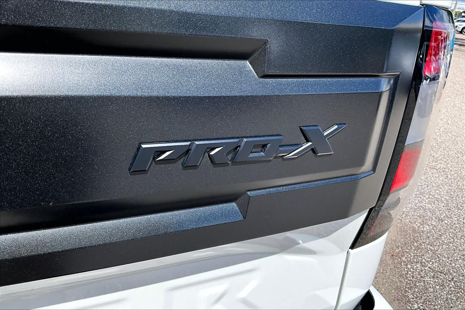 Used 2026 Nissan Frontier Pro-X w/ Pro Premium Package RWD image 10