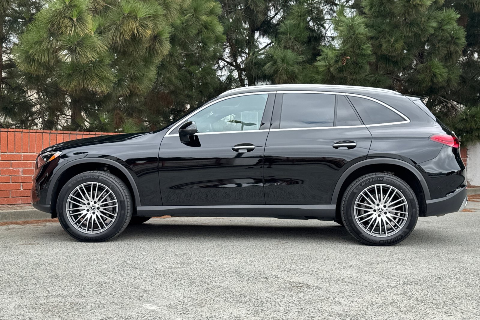 Certified 2024 Mercedes-Benz GLC 300 4MATIC image 7
