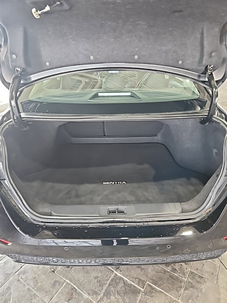 Used 2025 Nissan Sentra SV image 19