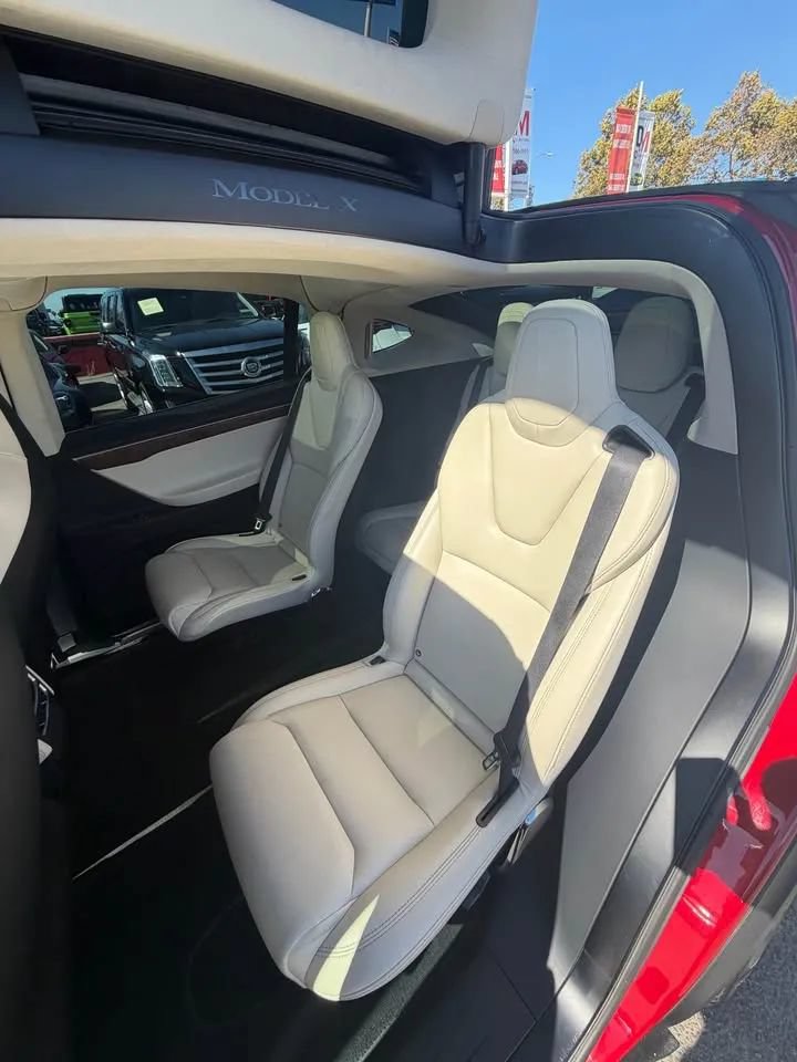 Used 2017 Tesla Model X 100D AWD/4WD image 10