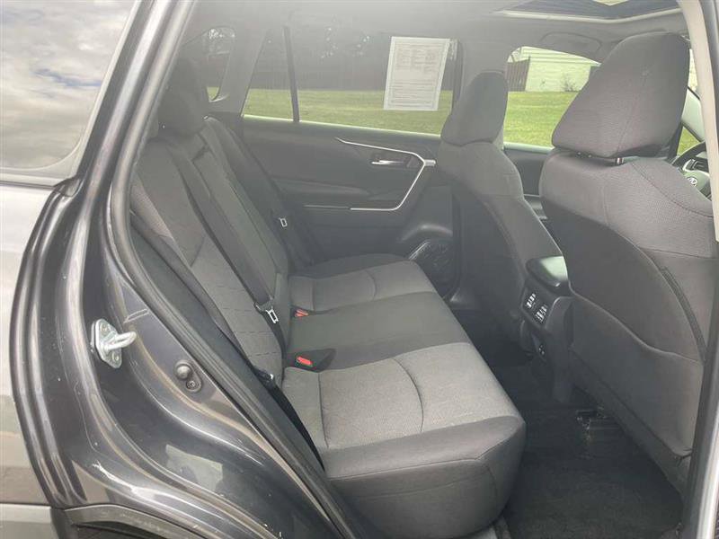 Used 2019 Toyota RAV4 XLE w/ Convenience Package AWD/4WD image 14