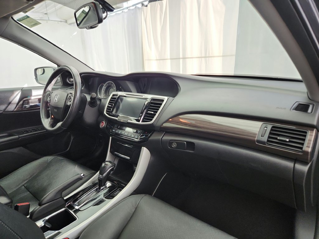 Used 2017 Honda Accord EX-L image 27