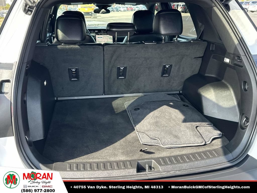 Certified 2026 GMC Terrain Elevation w/ Elevation Premium Package FWD image 10