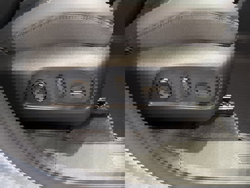 New 2026 GMC Terrain Elevation w/ Elevation Premium Package image 13