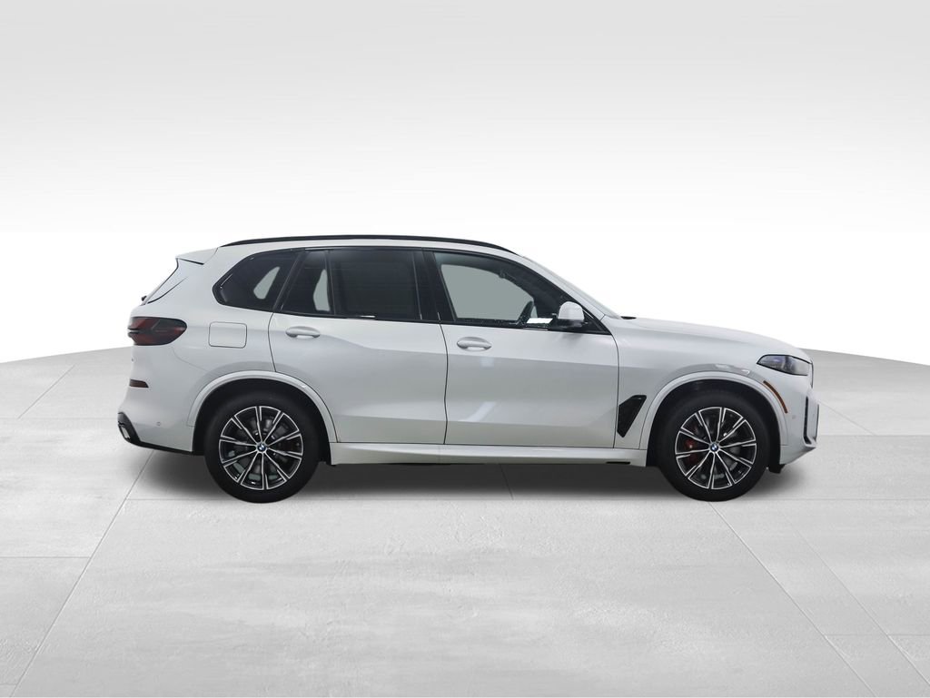New 2026 BMW X5 xDrive50e w/ M Sport Package image 6