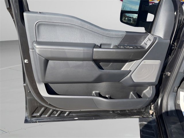 Used 2023 Ford F150 Lariat w/ Equipment Group 502A High image 6