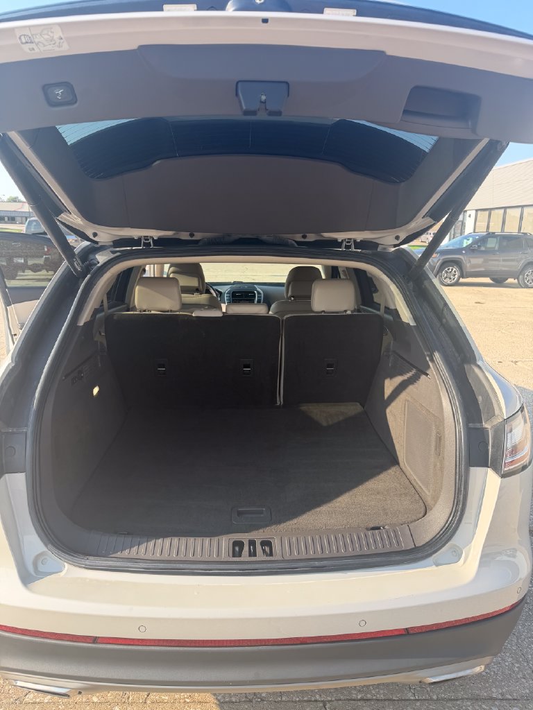 Used 2019 Lincoln Nautilus Select AWD/4WD image 19