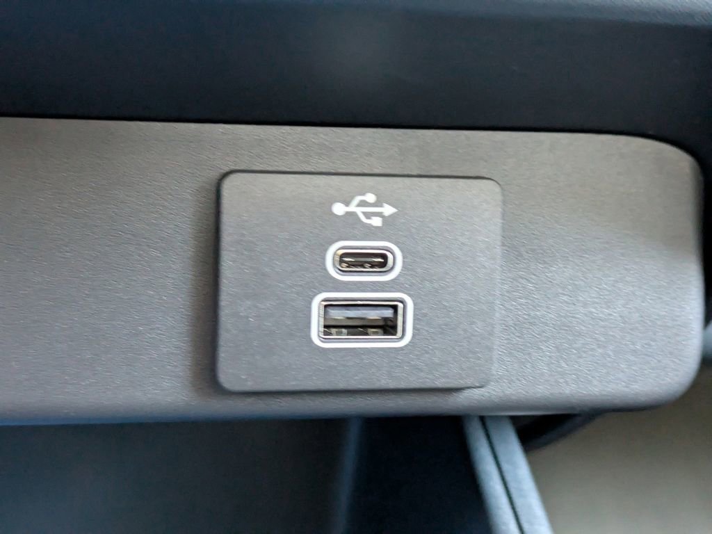 New 2025 Ford Maverick XLT w/ XLT Luxury Package image 23