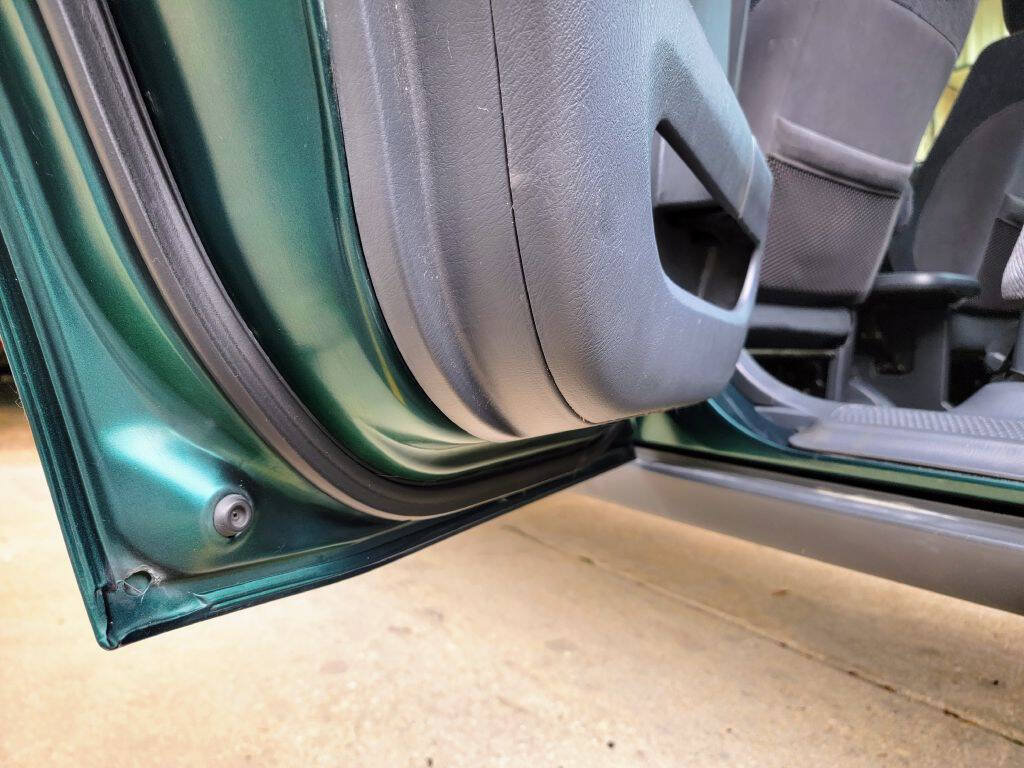 Used 2001 Honda CR-V EX image 38