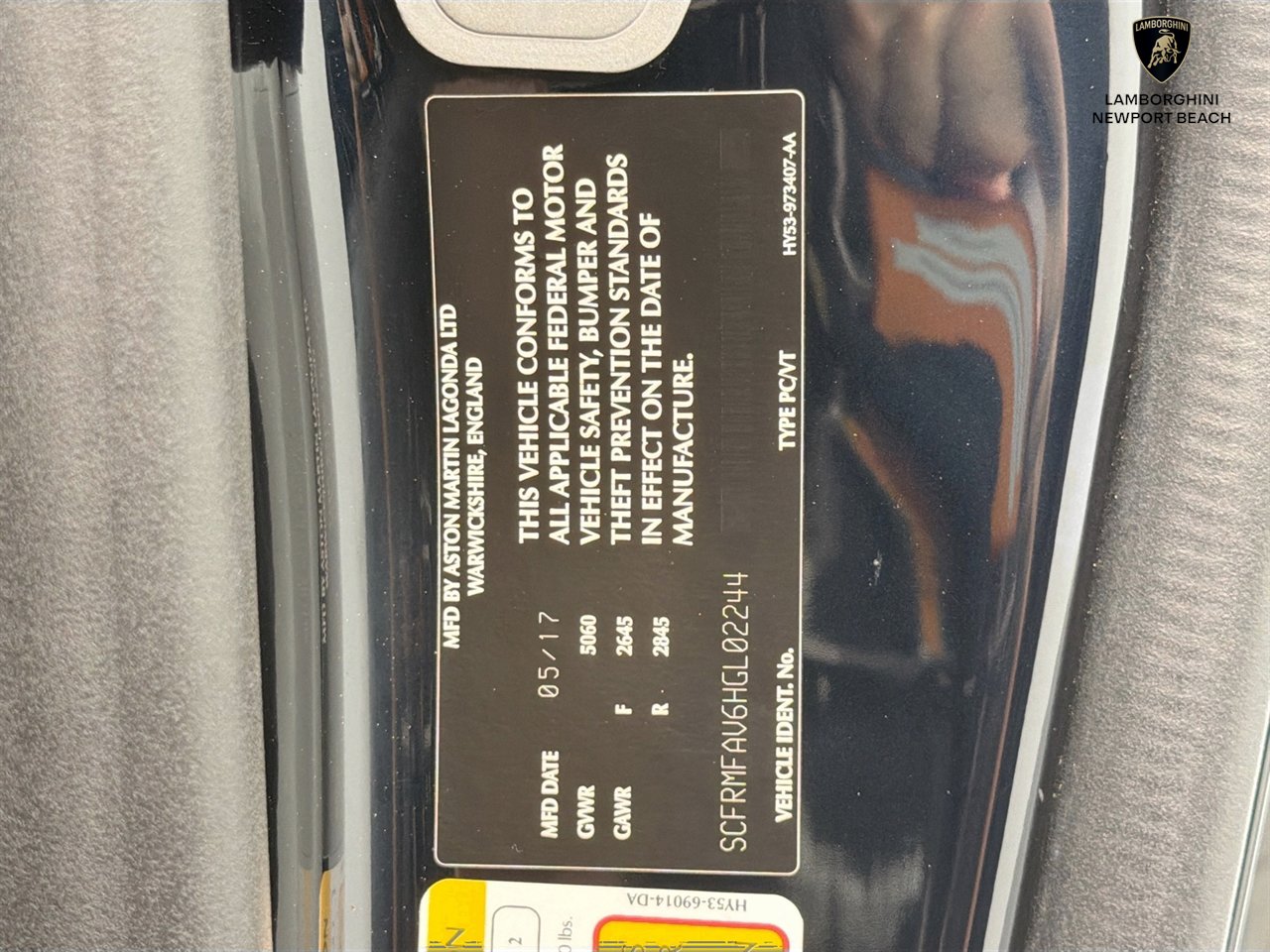 Used 2017 Aston Martin DB11 V12 RWD image 29