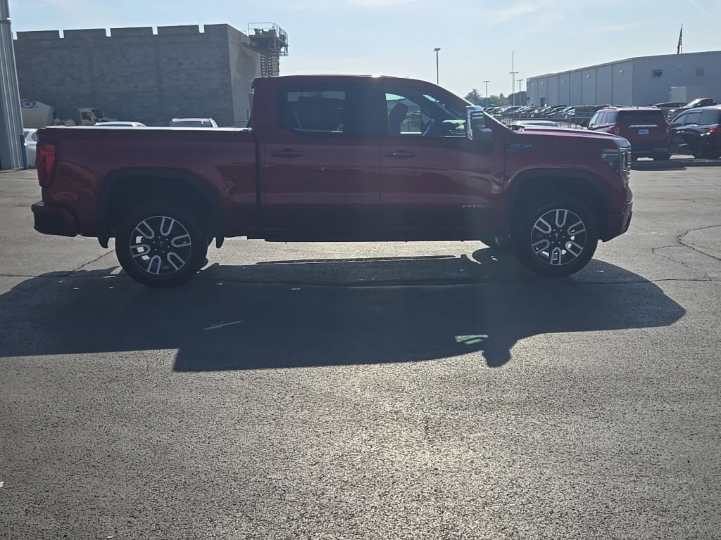 Used 2023 GMC Sierra 1500 AT4 w/ AT4 Premium Package AWD/4WD image 11