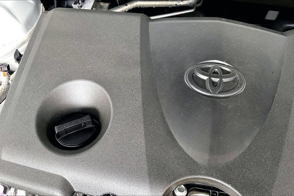 Used 2025 Toyota Camry SE w/ Convenience Package AWD/4WD image 40