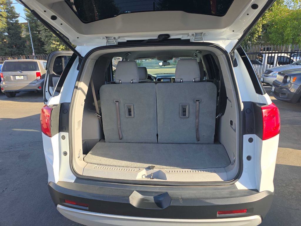 Used 2018 GMC Acadia SLE image 14