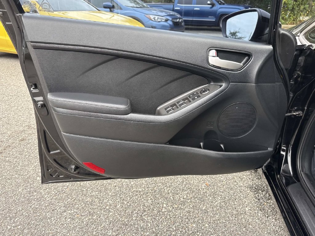 Used 2017 Kia Forte LX FWD image 20