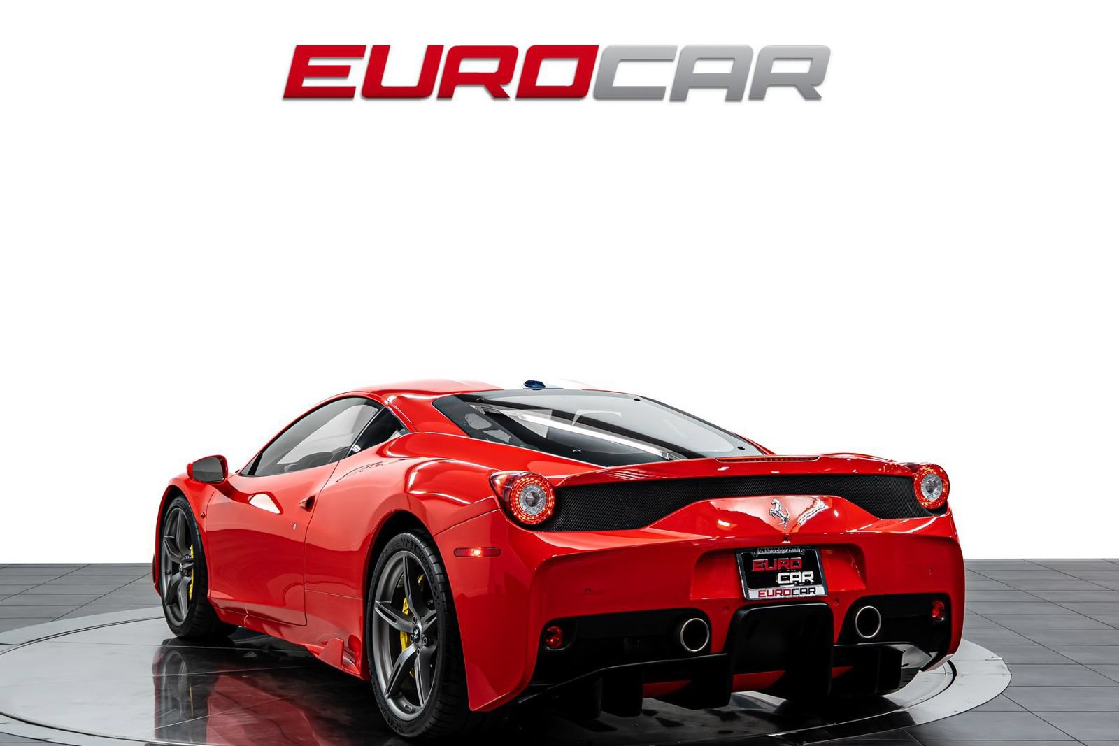 Used 2015 Ferrari 458 Speciale Coupe RWD image 3
