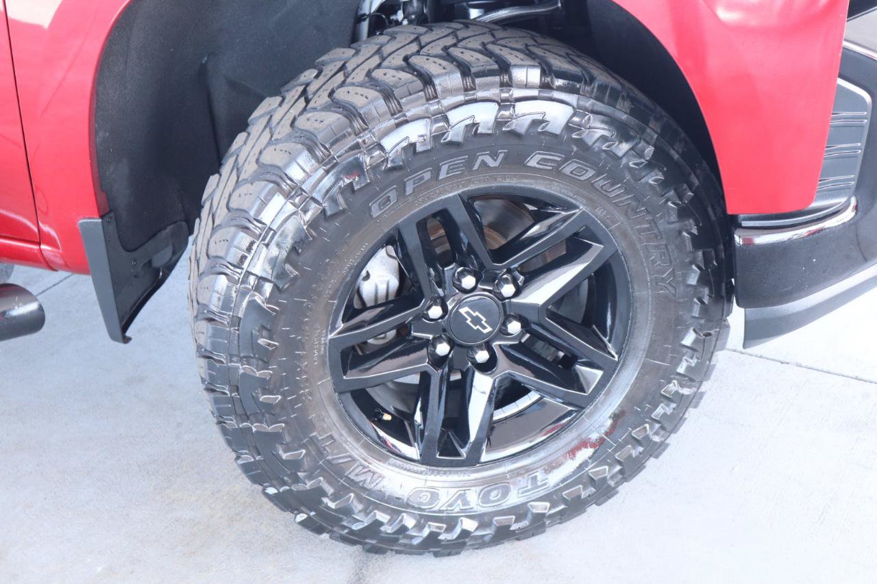 Used 2021 Chevrolet Silverado 1500 LT Trail Boss w/ Bed Protection Package AWD/4WD image 3