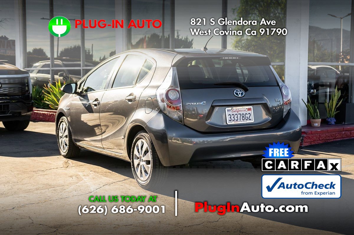 Used 2012 Toyota Prius C Two image 2