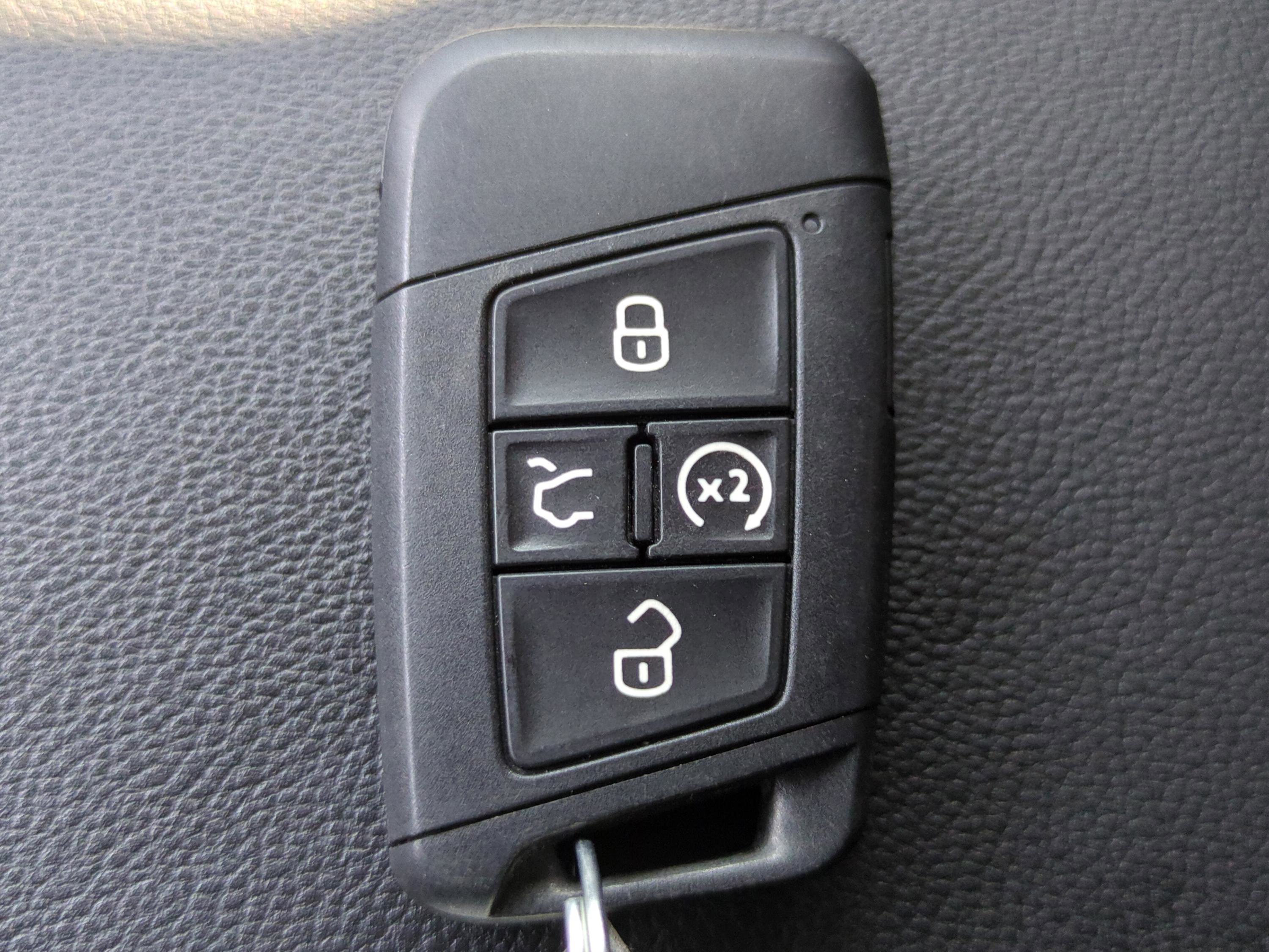 Used 2023 Volkswagen Taos SE image 27