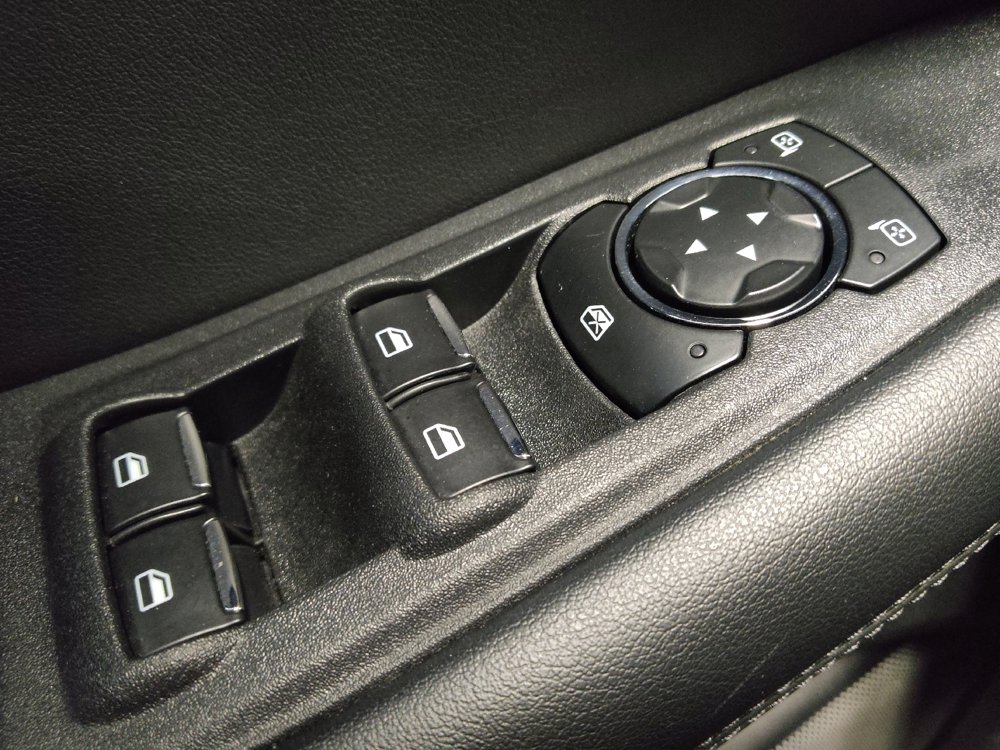 Used 2024 Ford Edge SEL image 27