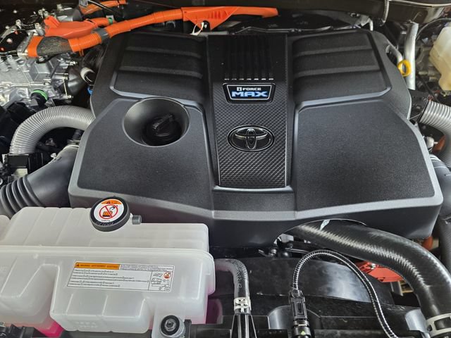 Certified 2026 Toyota Tundra Limited AWD/4WD image 27