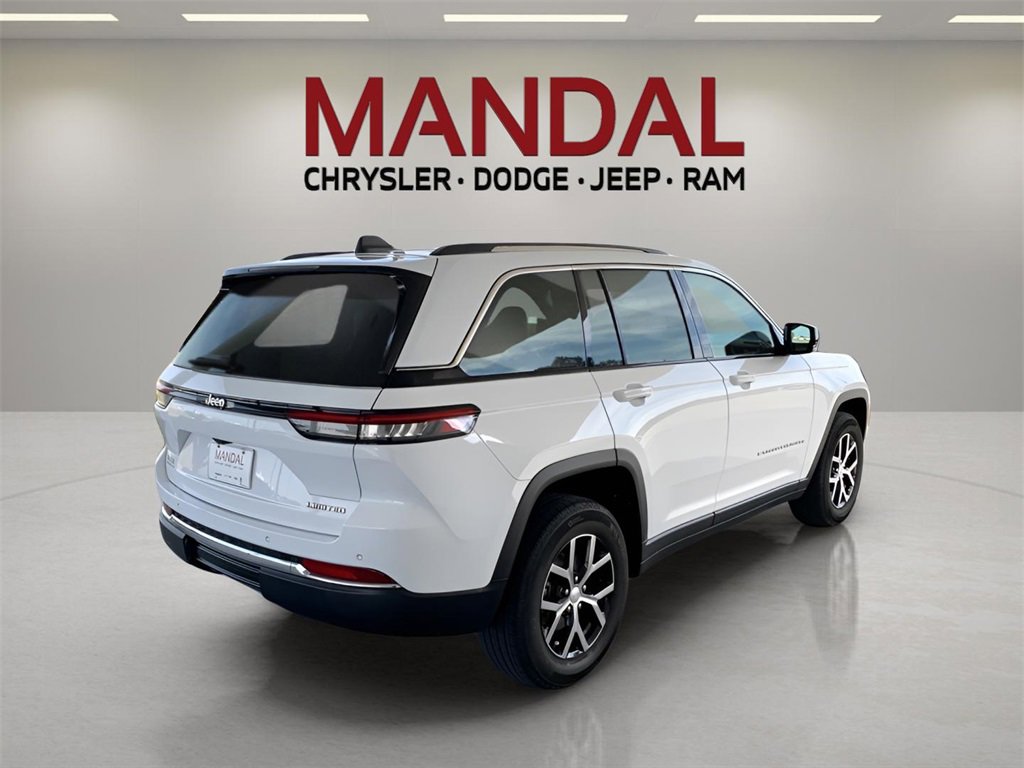 Used 2023 Jeep Grand Cherokee Limited image 6