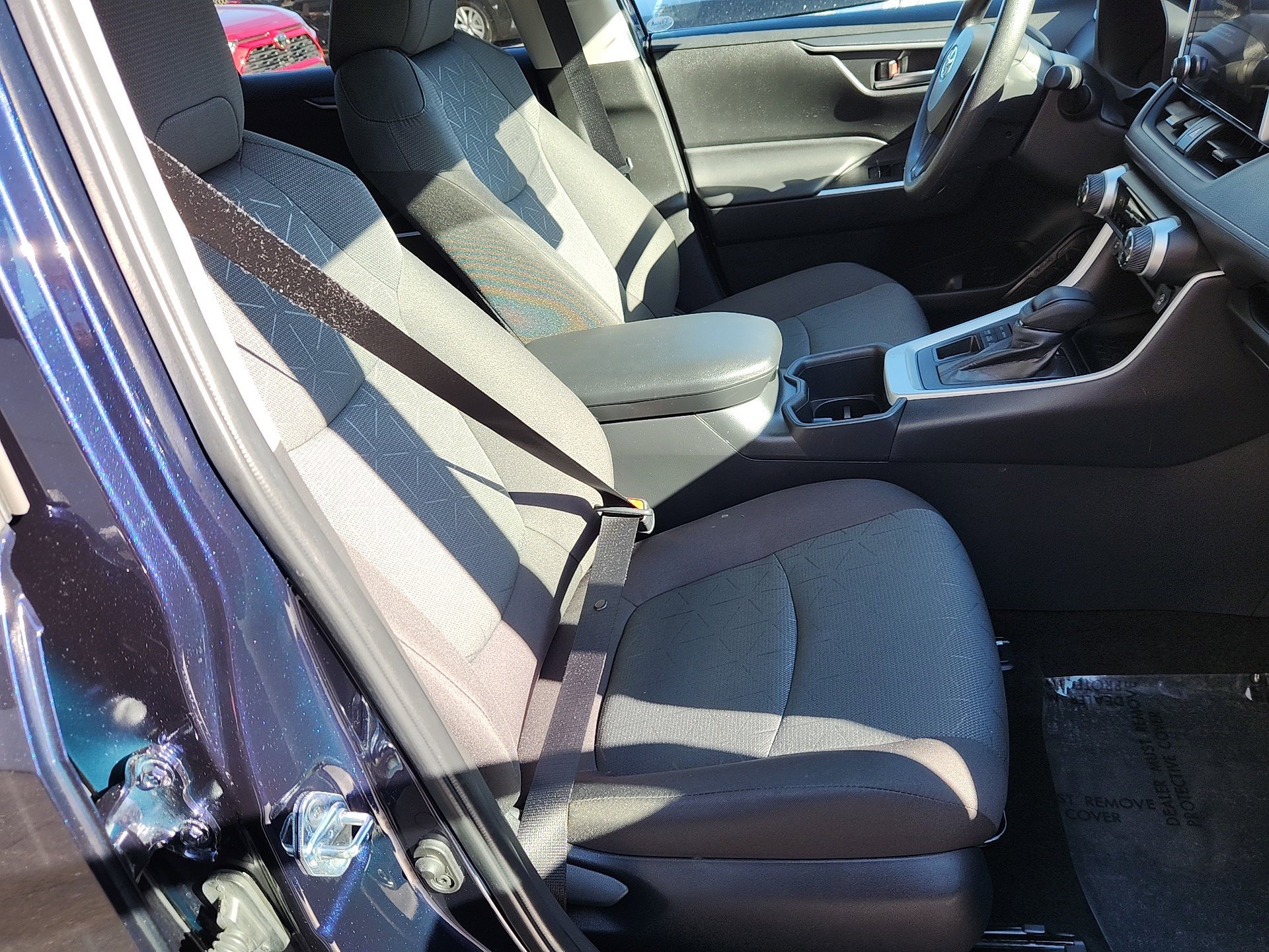 Certified 2025 Toyota RAV4 XLE image 33