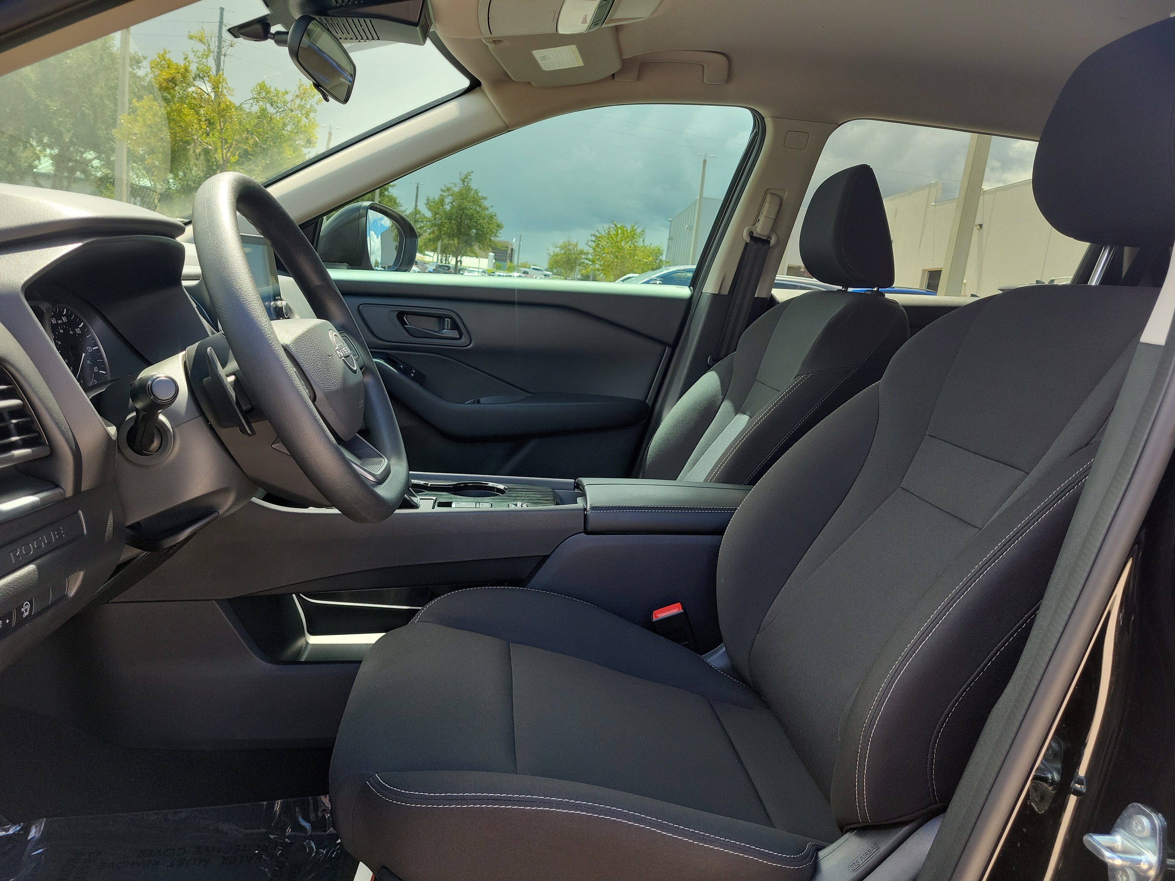 Certified 2025 Nissan Rogue S FWD image 16