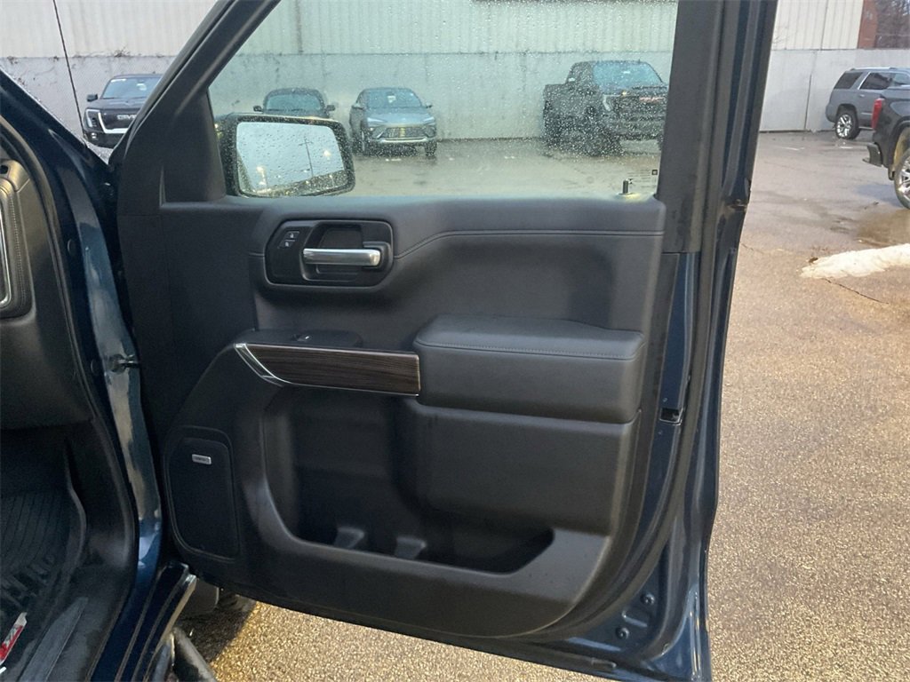 Used 2020 Chevrolet Silverado 1500 LT Trail Boss image 19