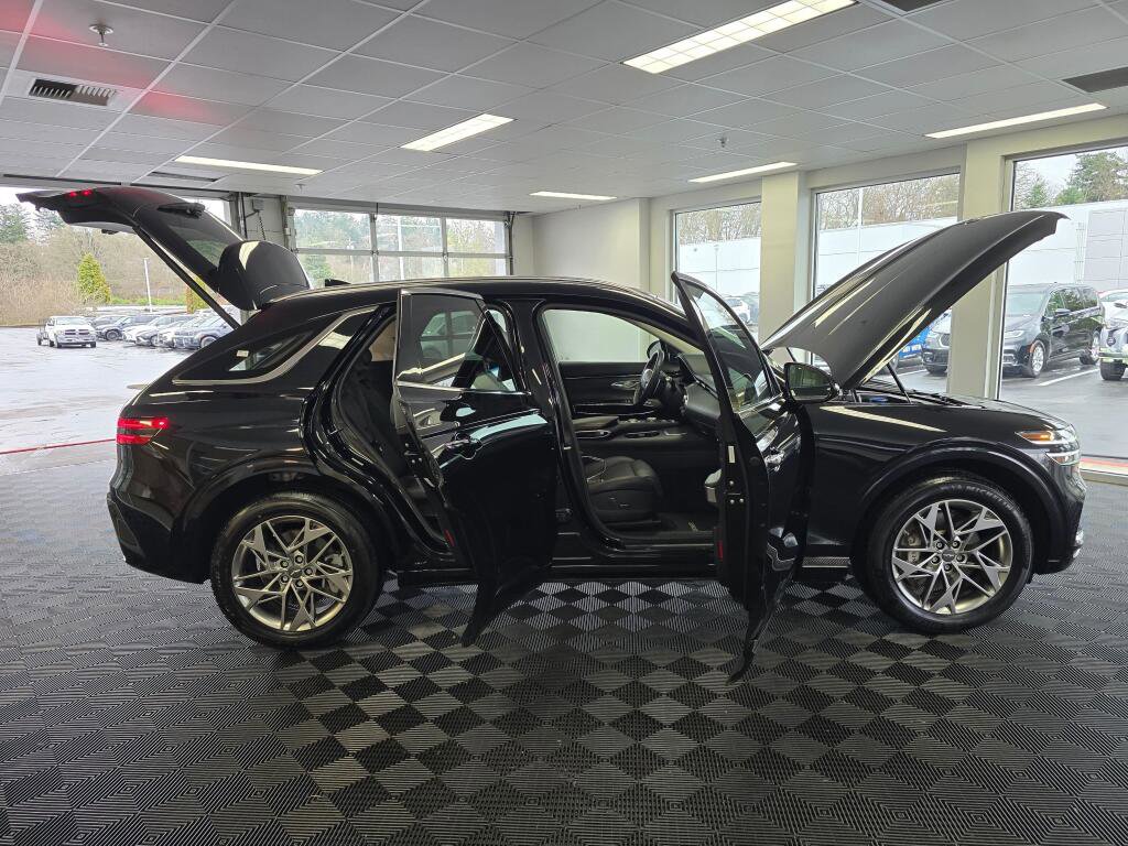 Used 2025 Genesis GV70 2.5T image 18