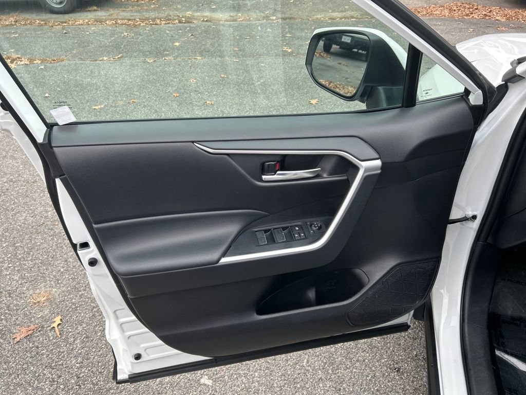 Used 2024 Toyota RAV4 XLE image 13