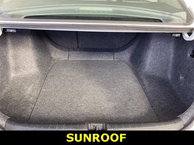 Used 2018 Honda Accord EX image 8