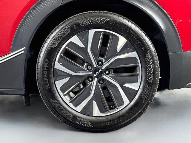 Used 2024 Kia EV6 Light AWD/4WD image 29