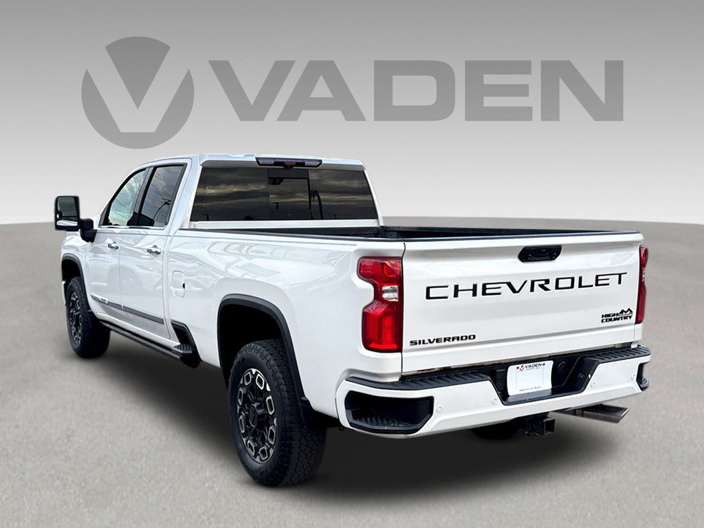 Used 2024 Chevrolet Silverado 2500 High Country w/ Technology Package image 32