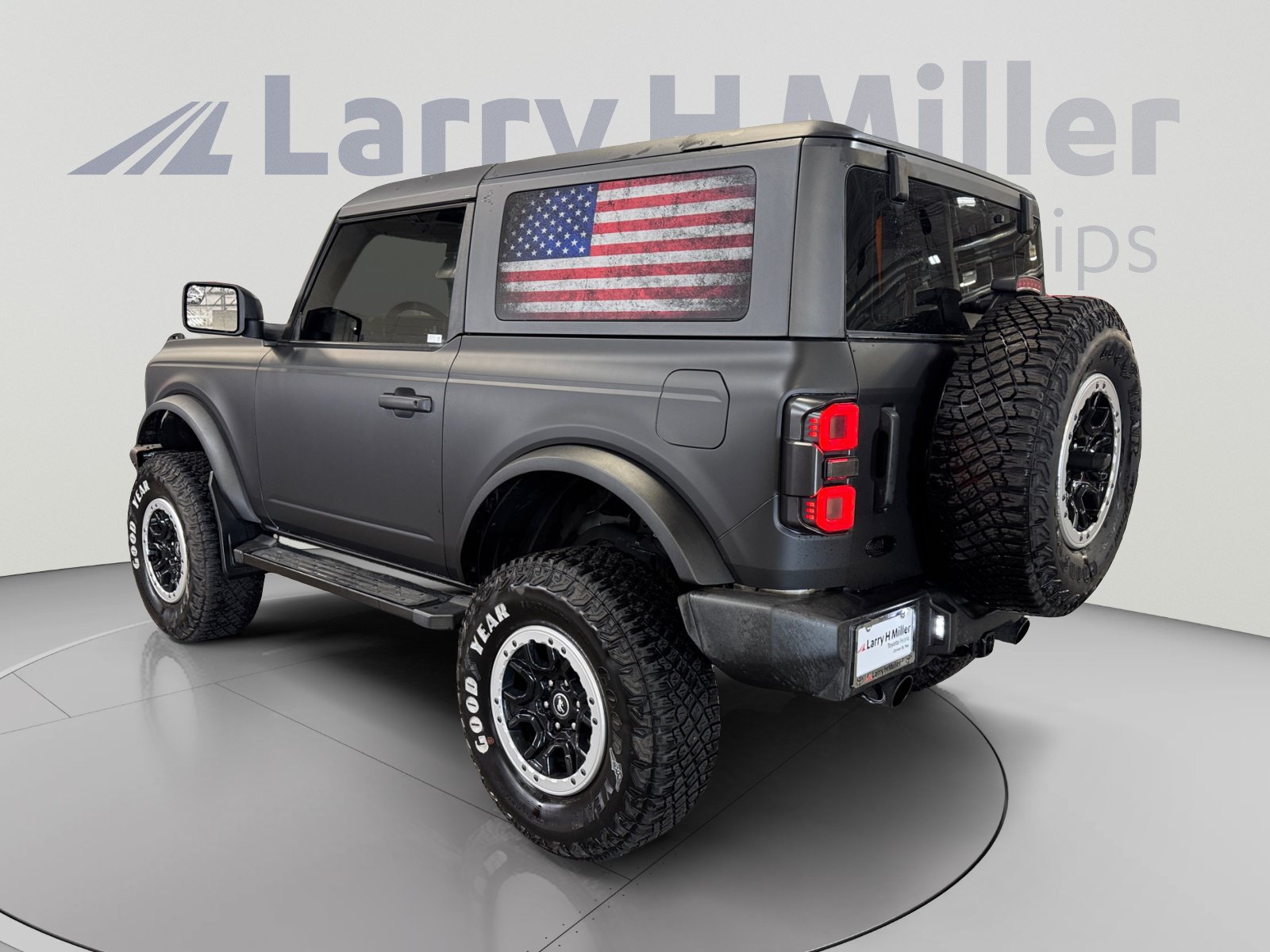 Used 2023 Ford Bronco 2-Door w/ Sasquatch Package AWD/4WD image 3
