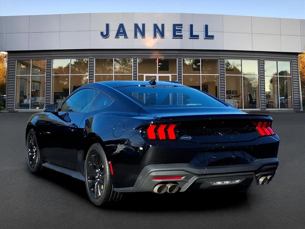 Used 2024 Ford Mustang Premium image 9