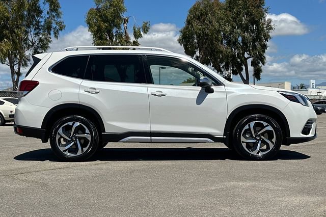 Used 2023 Subaru Forester Touring w/ Popular Package #2 AWD/4WD image 3