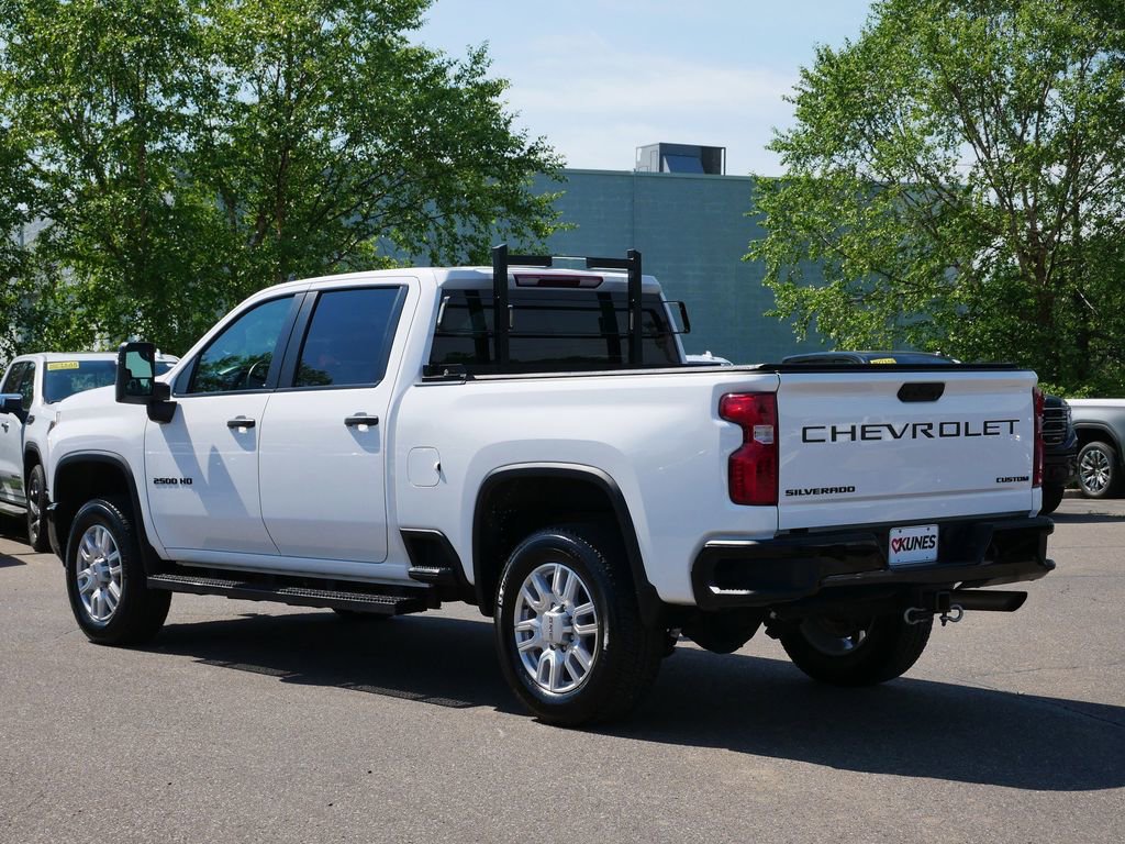 Used 2023 Chevrolet Silverado 2500 Custom w/ Custom Convenience Package AWD/4WD image 8