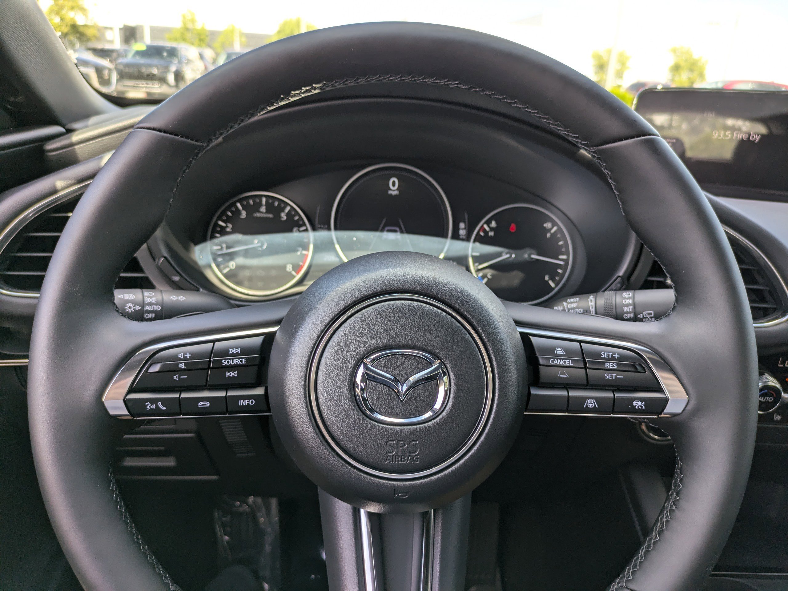 New 2025 MAZDA MAZDA3 Hatchback w/Premium Plus Pkg image 25