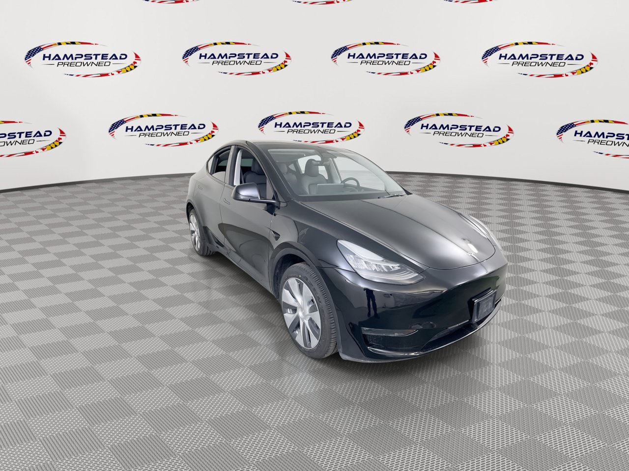Used 2023 Tesla Model Y Long Range AWD/4WD image 3