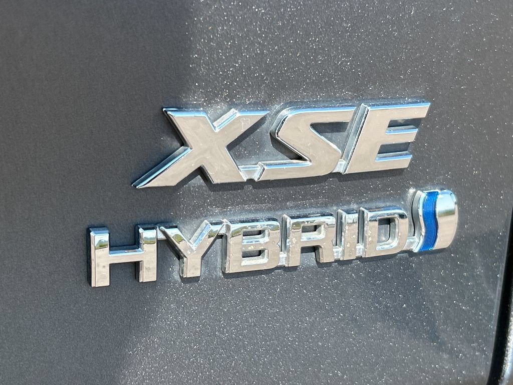 Used 2020 Toyota RAV4 XSE AWD/4WD image 25